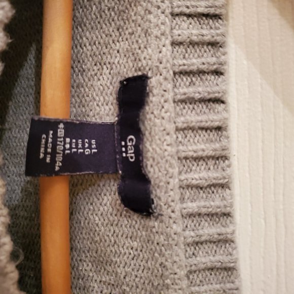 Gap - Grey and White Stripe Sweater - Picture 2 of 3